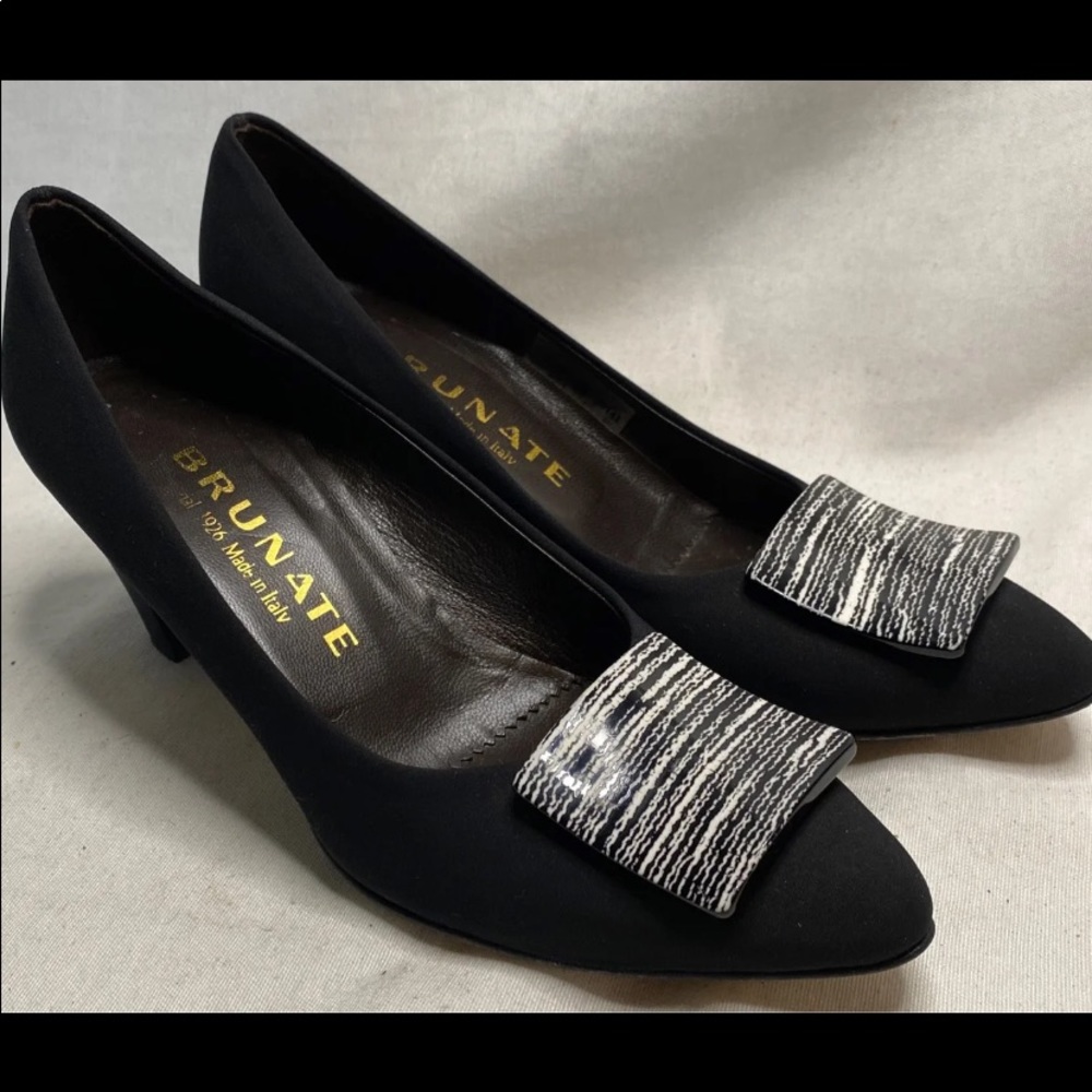 Brunate pumps size 5.5